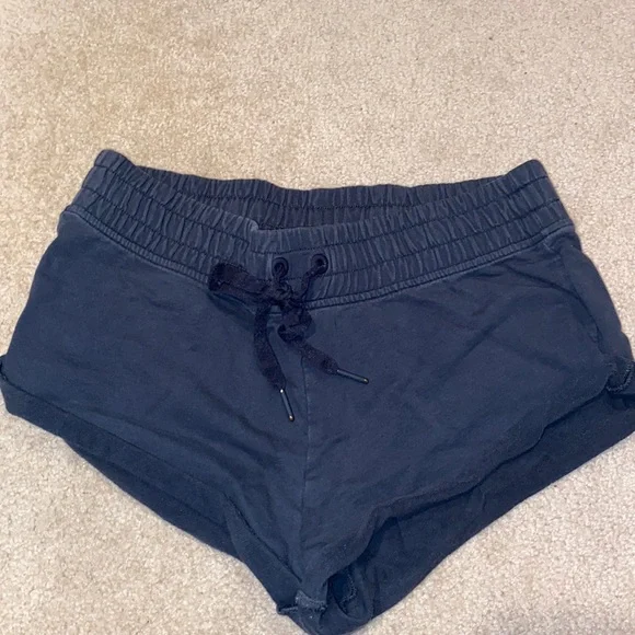 navy Victoria sport shorts, good condition - Picture 1 of 1